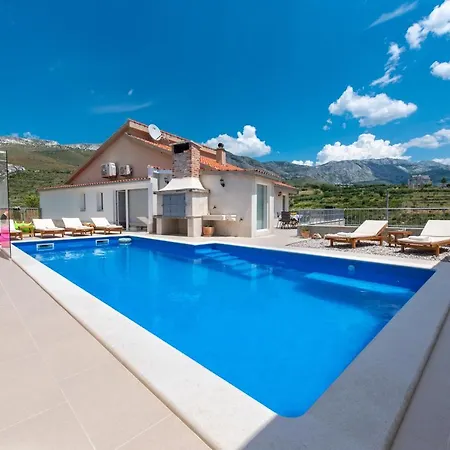 Amore Villa